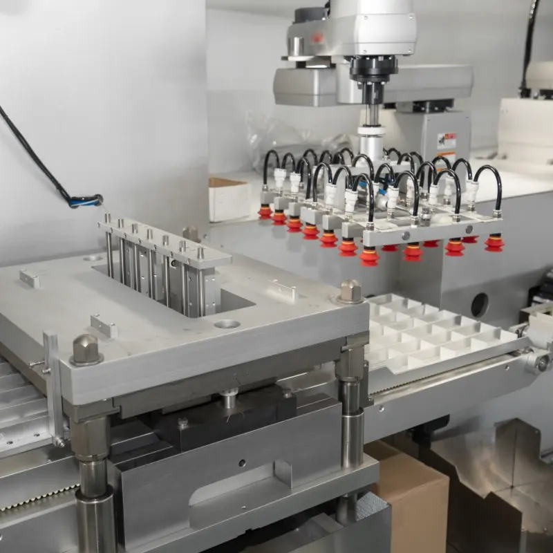 High Capacity DPP 350 Plate Type AluPVC Blister Packing Machine for Medical Devices 5