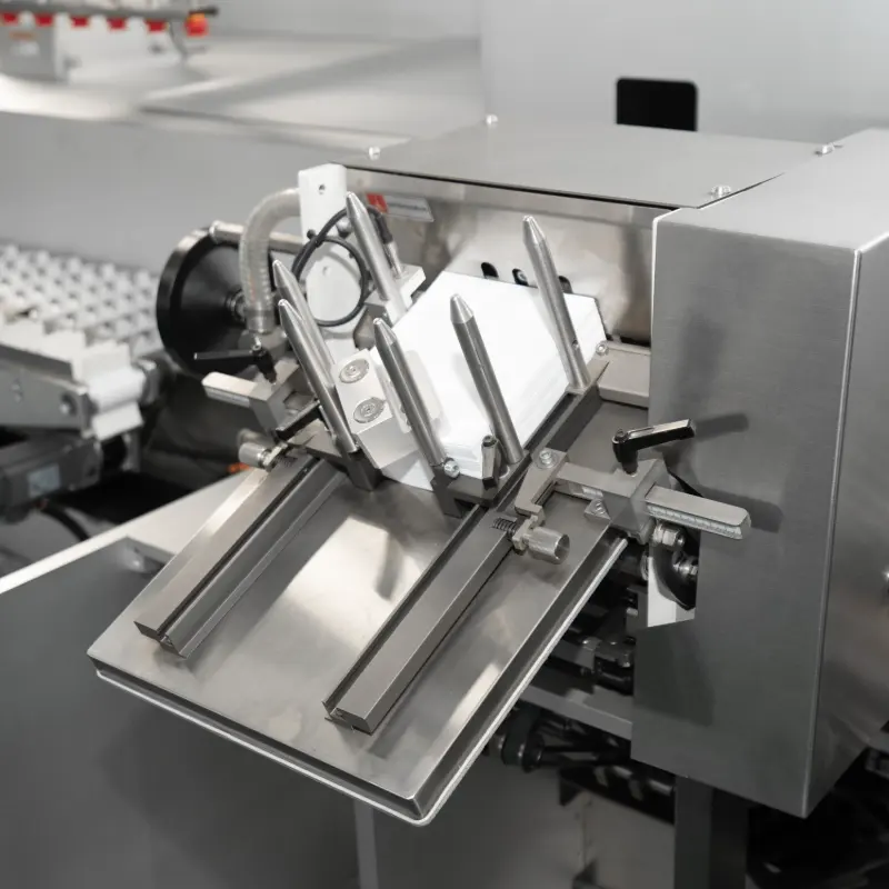 High Capacity DPP 350 Plate Type AluPVC Blister Packing Machine for Medical Devices 9