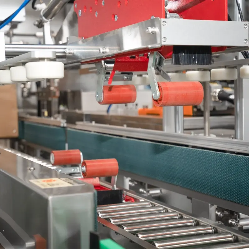 Robotic KZF 550R1 Kuka Based Case Packer for Automated Packaging 6